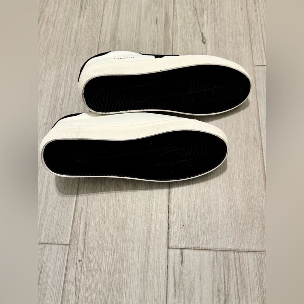 Vintage Havana White and Black Sneakers - Picture 5 of 5